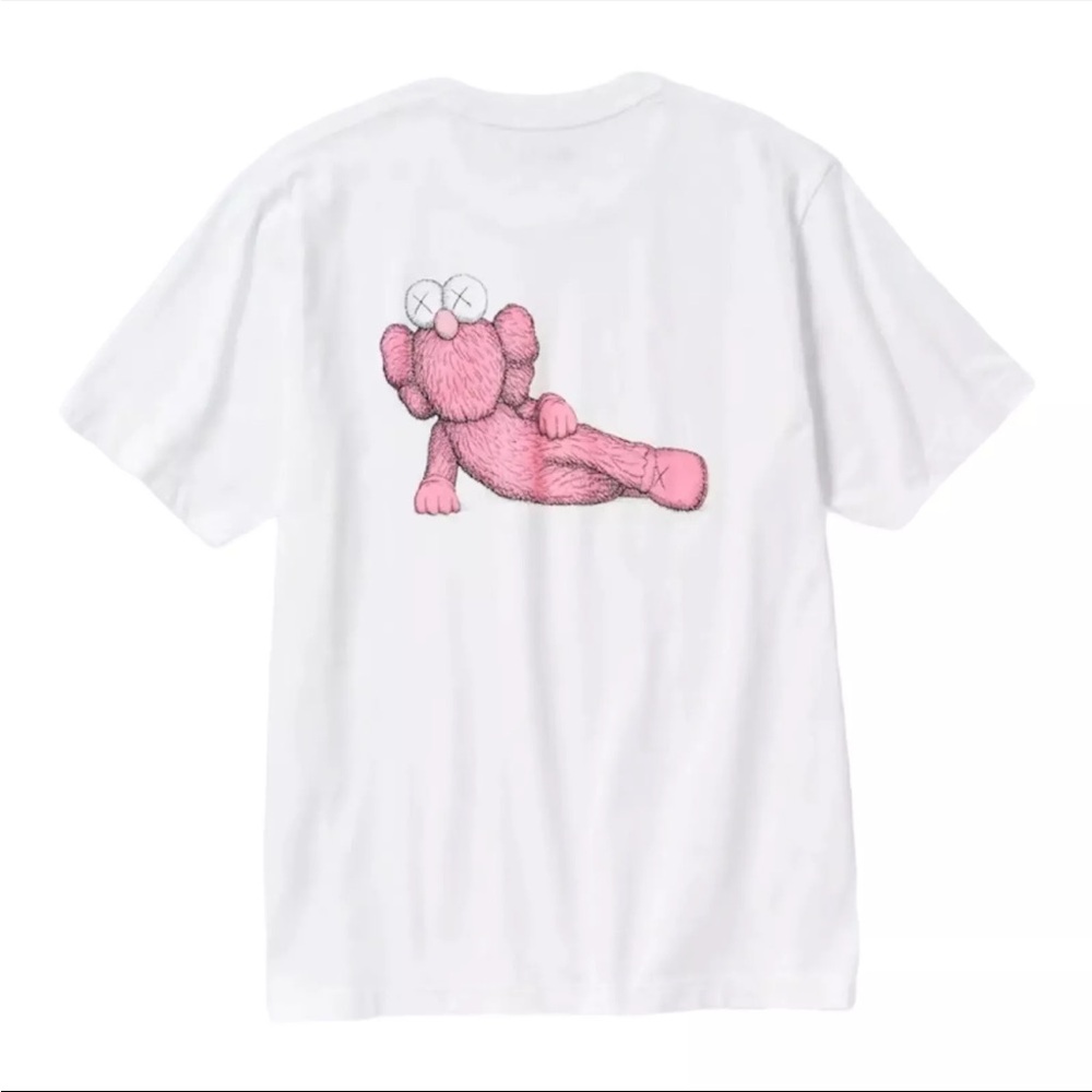 NWT Uniqlo UT x Kaws Short Sleeve Graphic T-Shirt 2023 Size XSmall